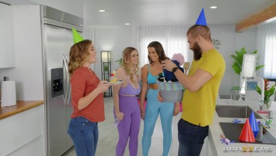 Brazzers-Smashing My Hot Lesbian Roommates