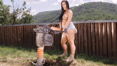 Spizoo-Honey Demon Intense Pussy Drilling